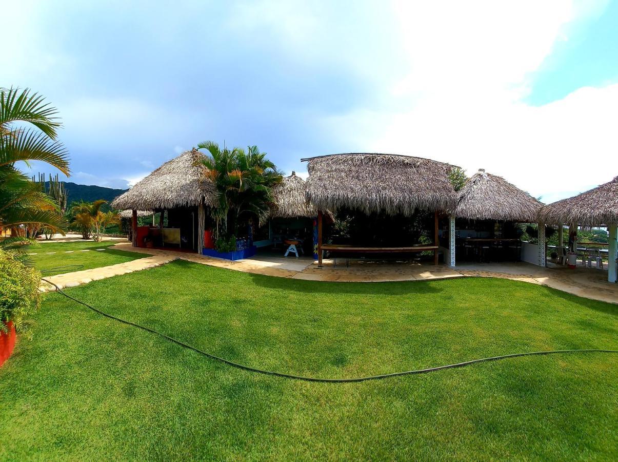 Treasure By The Sea Resort - Happy Hill Chimo Екстериор снимка